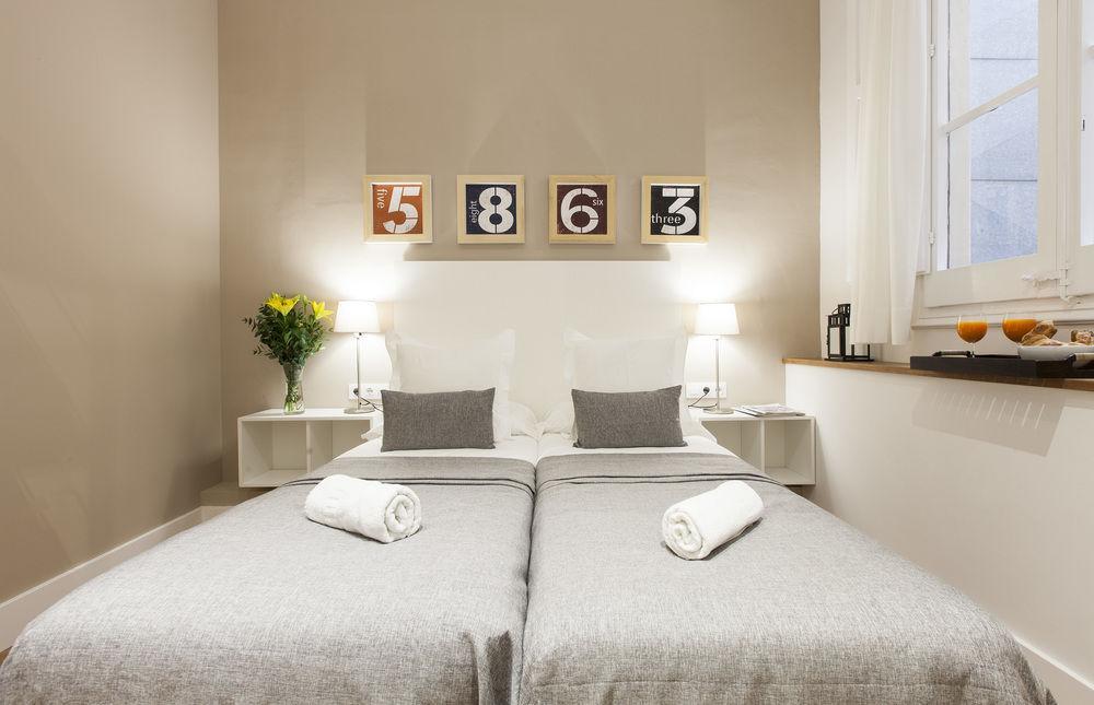 Aspasios Urquinaona Apartments Barcelona Buitenkant foto